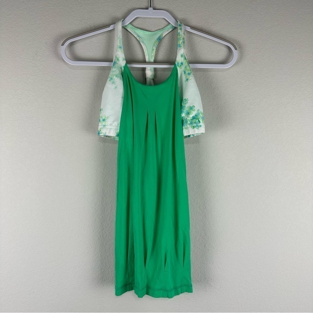 Lululemon Very Green Floral Practice Freely Athletic Athleisure Tank Top Size 4